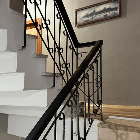 Herton Boutique Hotel *
